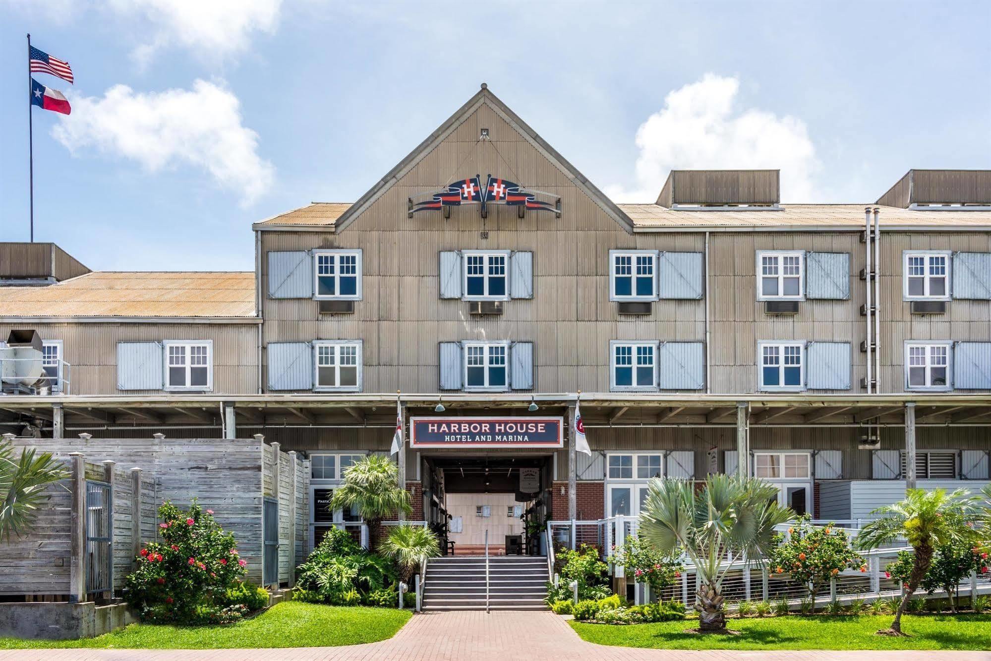 Harbor House Hotel And Marina Galveston Exterior photo